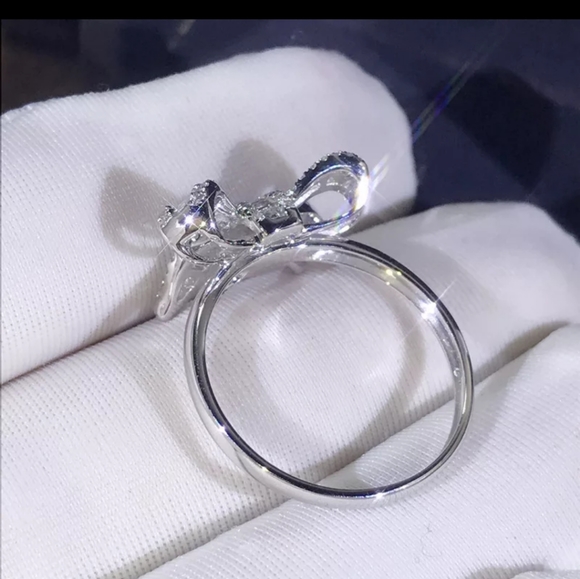 Blingin CZ's Bow Ring 925 - Picture 6 of 9
